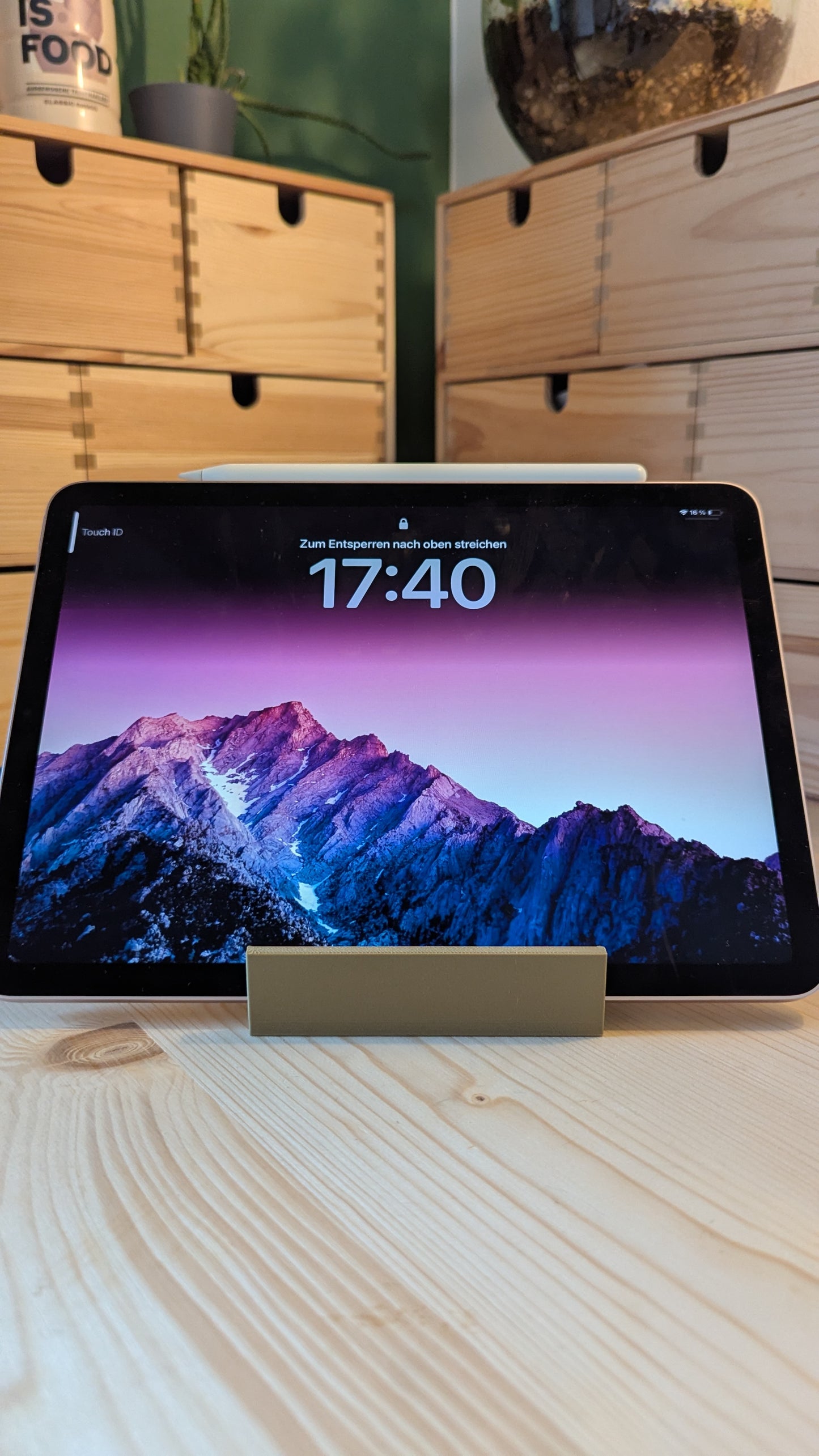 ALLES Halterung( Controller, I Pad, Handy, Bücher...)